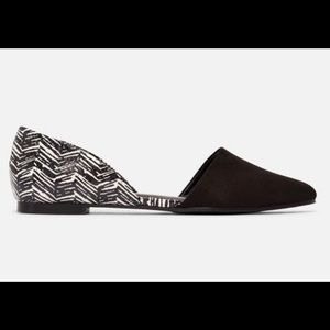 NIB JustFab Maya Zebra Flats Sz8